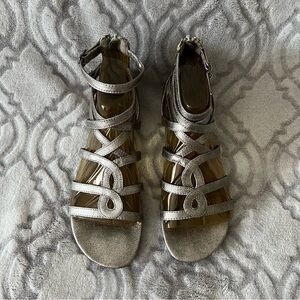 Arizona Alley Pewter Gladiator Sandals 7.5M NWOT